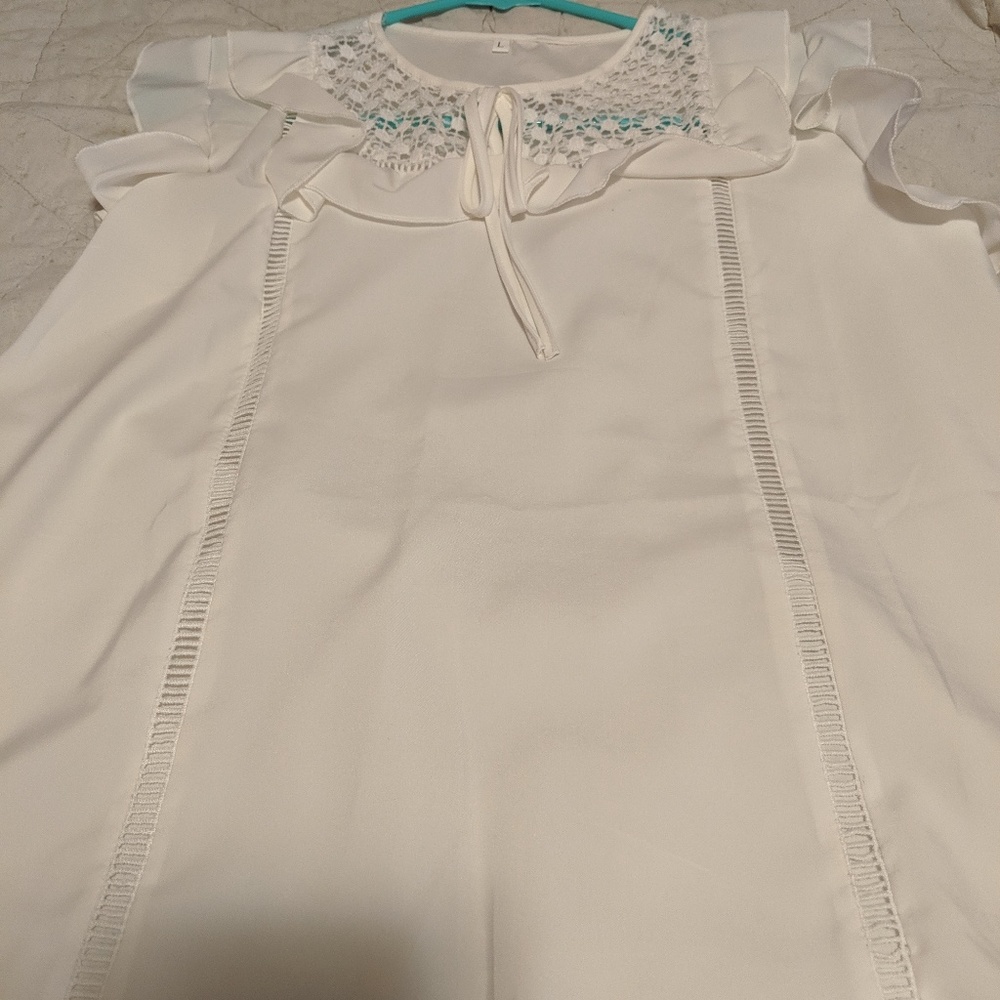 White short sleeve shirt